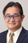 鞍田哲